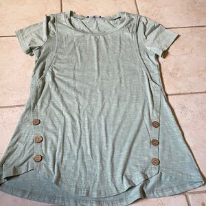 Teal, buttoned nursing top